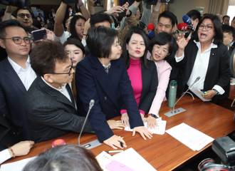 藍綠立委為陸船案戰翻  金門地檢署說話了「盡速偵辦中」