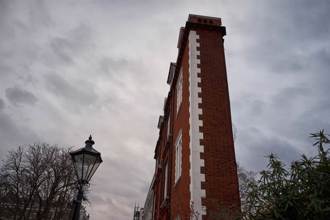 遠望搖搖欲墜！「紙片樓」影片瘋傳 官方曝真相