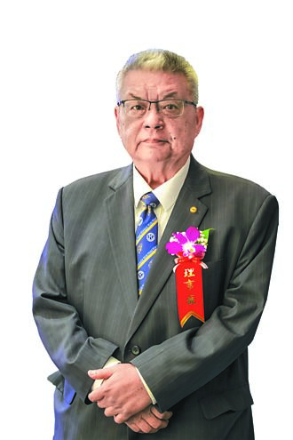 鳳記國際機械董事長 魏燦文洞燭機先 抗產業亂流