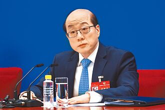 劉結一首秀 兩岸未入題