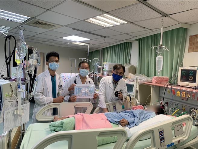 收治陈姓姊姊的彰化市秀传医院整理1份音乐清单，为姊姊进行音乐治疗。（彰化市秀传医院提供／孙英哲彰化传真）