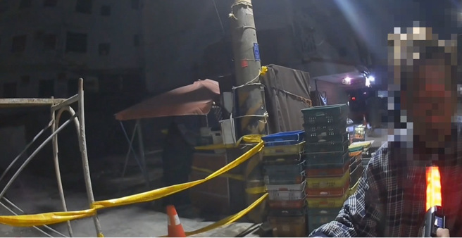 高雄1名56岁李姓男子，因乘载犬只于电动车而行车摇晃，引起巡逻员警注意，酒驾意外露馅。（图／警方提供）