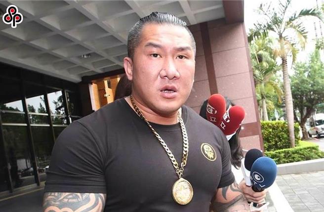 知名网红「馆长」陈之汉不满他因产品滞销开会检讨下属的开会内容被离职员工窃录PO网，提告求偿10万却踢铁板。（资料照）