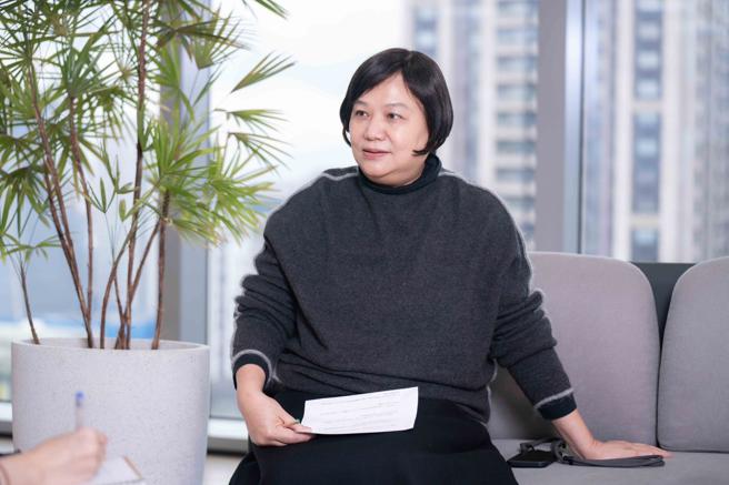 柯愫吟闯荡百货界35年，曾为衣蝶百货、京站时尚广场创下傲人成绩。（吴松翰摄）