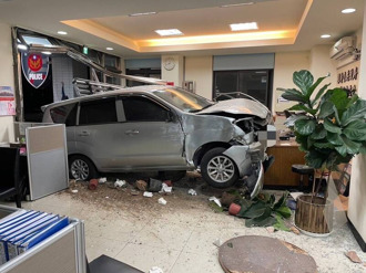 警政署補強駐地防護「建階梯」 基層警歎：頭痛醫頭