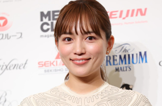 「廣告女王」川口春奈爆分手 掰了5年戀格鬥家男友