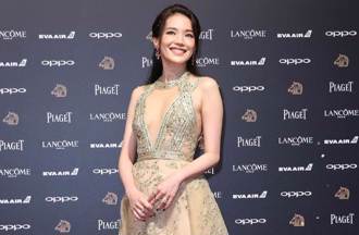 舒淇熱舞畫面瘋傳  「婉拒總裁摟腰」高明動作被讚翻