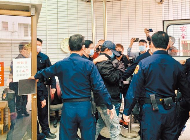 秦伟2020年到南投地检署报到发监(本报资料照片)