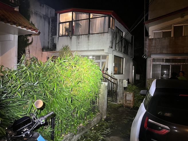 不爽女友人被欺负！新店男深夜「持刀闯民宅」，狂砍屋主夫妻。(叶庭欣/翻摄)