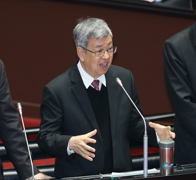 行政院长陈建仁5日在立法院答询。（姚志平摄）