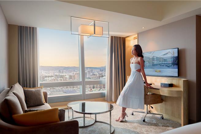 欢庆3月女神节，板桥凯撒大饭店联合住房及餐饮推出「宠爱女神月」系列活动，让女性们好好宠爱自己。（图／板桥凯撒大饭）