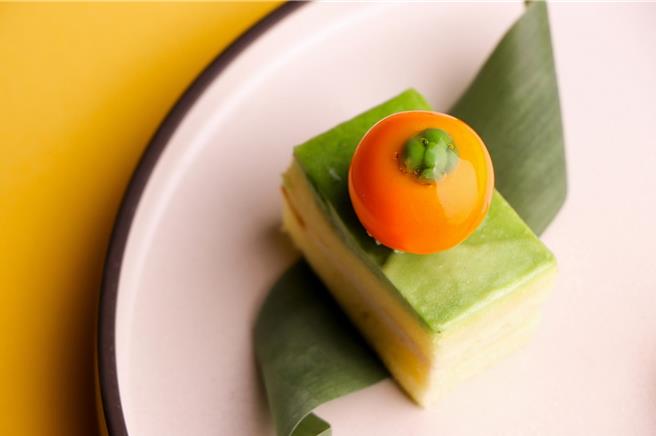 3月31日前到「莲花」泰式餐厅用餐，拍照打卡再加赠泰式传统甜点「露楚」蛋糕。（图／板桥凯撒大饭）