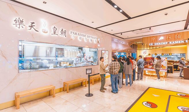 宏匯广场积极布局餐饮版图，来自新加坡的「乐天皇朝」与「乐虾拉麵」双品牌2月底全新开幕。（吴松翰摄）