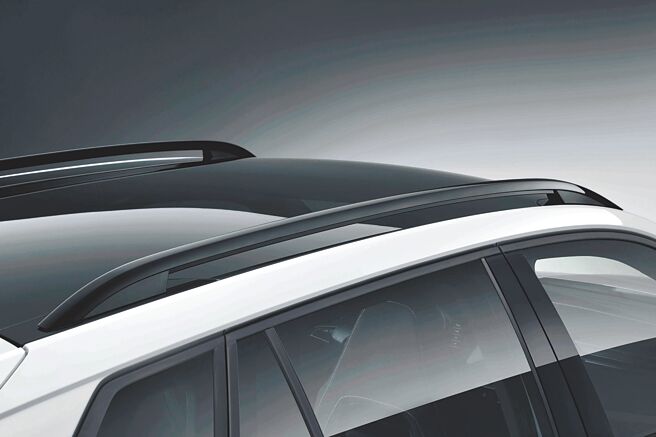 Kamiq冠军版升级全景式玻璃车顶。（Skoda Taiwan提供）