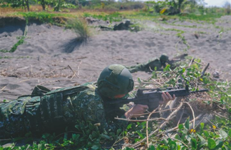 模擬實戰！陸軍117旅野戰實彈射擊 落實灘岸殲敵 