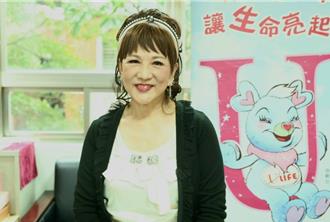 明杰当街肉贴女友 母许仙姬现身「亲吐婚事进度」