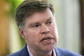 無聊？！誰在超級星期二讓拜登初選首吞敗