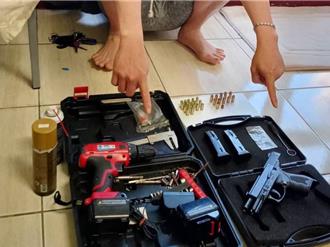 中年男「改槍傍身」遭警埋伏 睡夢中被逮稱興趣：純粹好玩