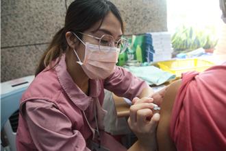 流感疫苗全民开打首日8350人接种 7成是青壮年
