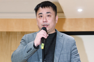 小彬彬上节目谈跨国婚姻 未播出就离婚遭轰：没职业道德