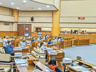 基隆東岸商場爭議 藍綠盼送檢調釐清