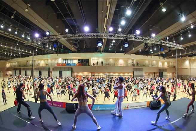 现场涌入近600位观眾，让潘若迪相当感动。（艾迪升传播提供）