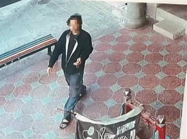 廣安宮監視器清楚錄下竊賊長相。（民眾提供／寶智華台南傳真）