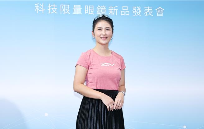 卓君泽产后復出担任活动主持人。（罗永铭摄）