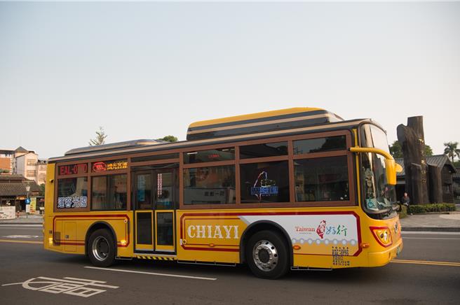 嘉义市政府鼓励民眾搭「台湾好行光林我嘉线」送好礼。（嘉义市政府提供／廖素慧嘉市传真）