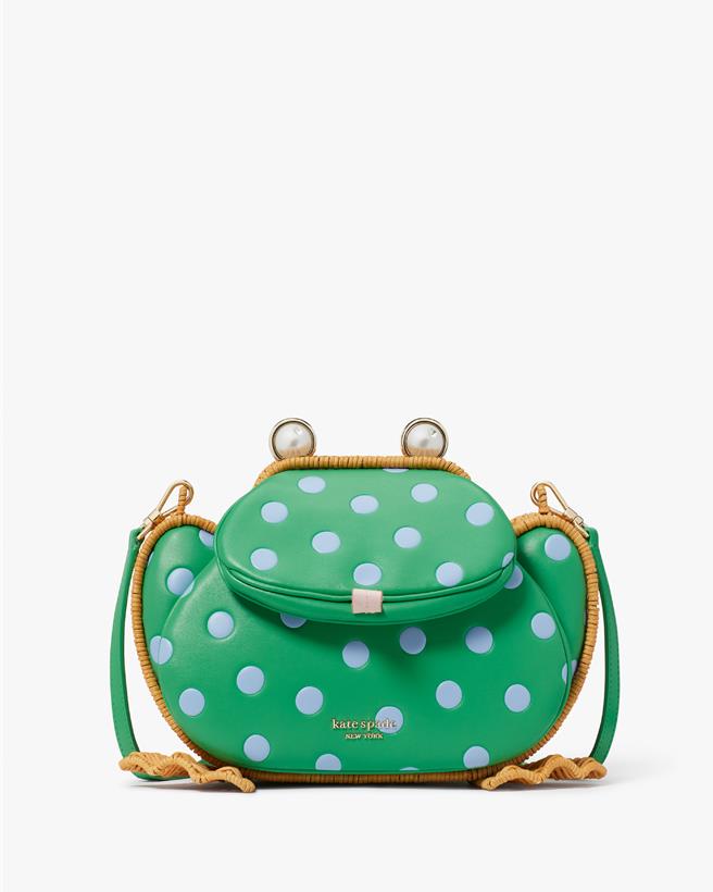 kate spade Dakota庭院綠鱷魚紋小號斜背包，1萬4800元。（Kate Spade提供）