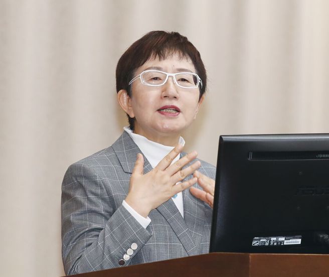 财政部明赴立法院报告，5大税法拟修正。图为财政部长庄翠云。（本报资料照片）