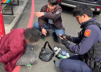 8旬男看脸书广告加LINE群遭诈56万 三重警一箭双雕逮2人