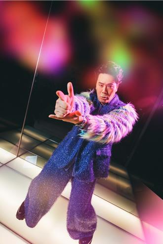 男歌手結婚10年與老婆迎「愛的結晶」 激動宣布喊：耐家賀