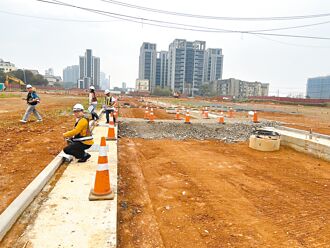 老農津貼沒了 航空城搬遷戶跳腳