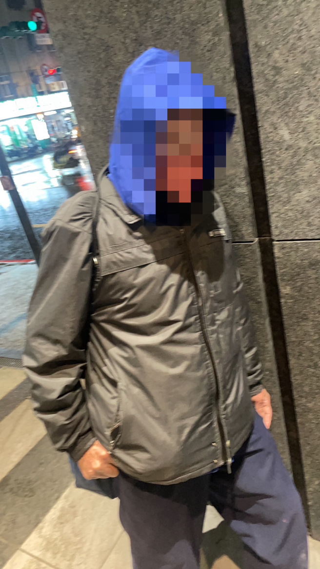 台中北上找工作四处碰壁，南港捷运站泼洒不明液体怪客落网。 （翻摄照片／林郁平台北传真）