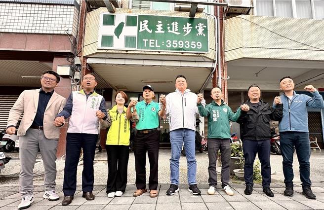 台东大武乡长补选民进党派创党党员　何博文：老将新面孔。民进党提供