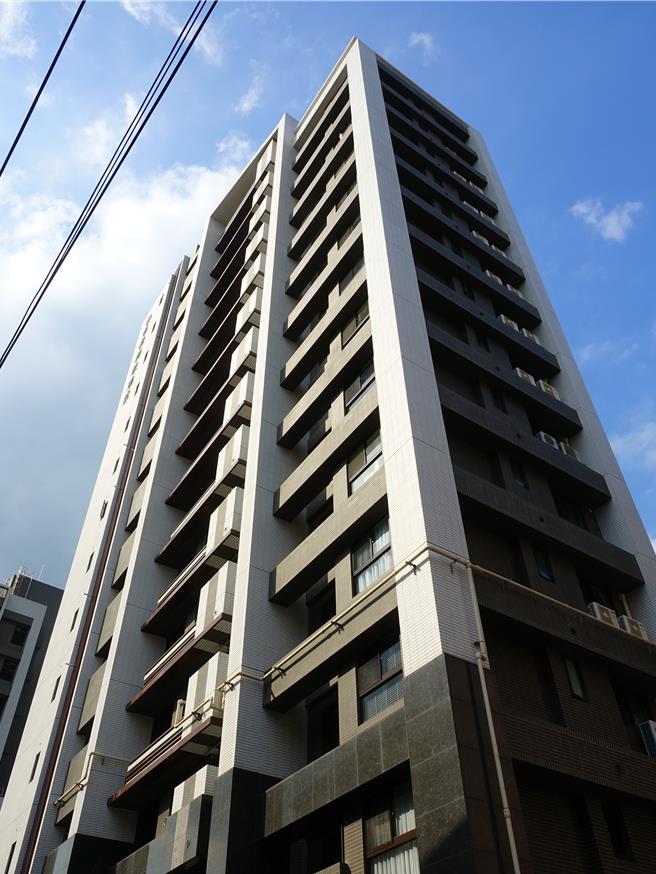 新北市政府为加速危险老旧建筑物更新重建，截至今年2月底多元都更的核准案量已达935案。图为新庄区光明段危老按重建后的现况。（都更处提供）