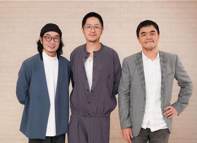 紅杉娛樂總經理賴宇同（中）攜手導演許富翔（左）和許介亭，將打造華語原創項目進軍國際。（紅杉娛樂提供）
