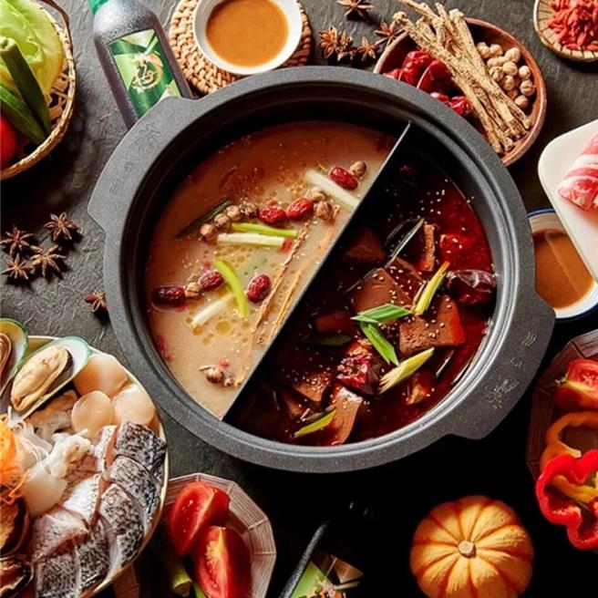 老四川限时推完成指定条件，海鲜、肉品加量不加价好康。（老四川提供／朱世凯台北传真）