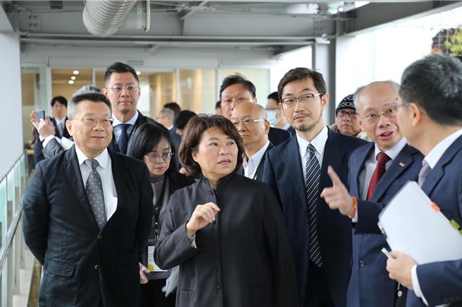 嘉义市长黄敏惠率队参访日本环保设施并进行交流。（嘉义市政府提供／廖素慧嘉市传真）