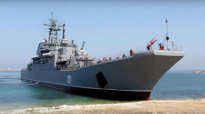 遭无人艇击沉的库尼科夫号，它的排水量达到4000吨。(图/俄罗斯海军)