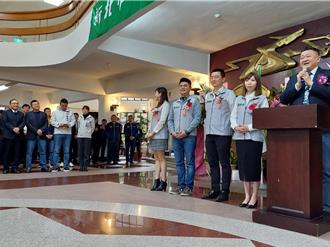 新北市議會民進黨團幹部交接 何博文致詞大酸侯友宜