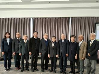 台南學甲「魚電共生」沒養魚 陳椒華：光電廢棄物恐致癌需妥善管理