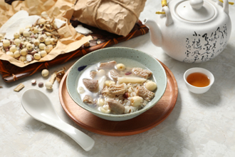 小吃攤賣「四臣湯」 一票人以為打錯：小丑竟是我自己