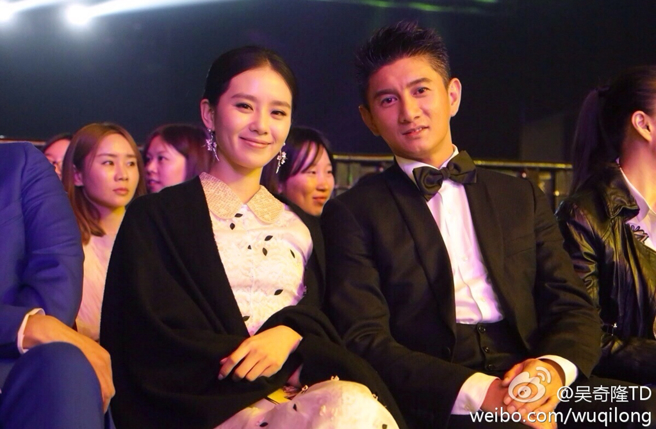 吴奇隆、刘诗诗结婚9年。（图／翻摄自吴奇隆微博）