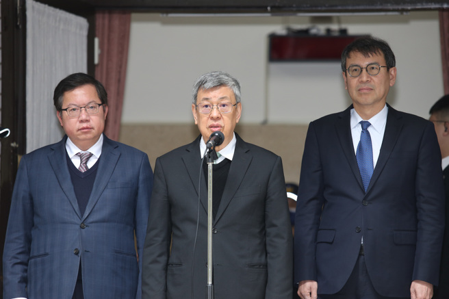 陈建仁说，西布特罗事件政府有共同想法是单一的事件，但是未来实验室如何管控，会在记者会公布，也要谢谢各地方政府配合我们卫福部食药署做相关的稽查。图为行政院长陈建仁8日前往立法院备询。（姚志平摄）