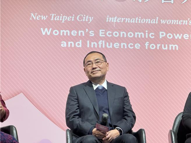 「苏丹红」辣椒粉流窜全台，新北市长侯友宜今（8）日上午重申，现阶段已停止营养午餐、长照机构与社福机构停用3月辣椒粉、咖哩粉还有胡椒类调味品，「希望好好把关，会不断去查察」。（柯毓庭摄）