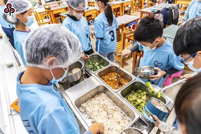 食药署今行文教育部，通知全国营养午餐停用辣椒粉1个月。（示意图／本报资料照片）