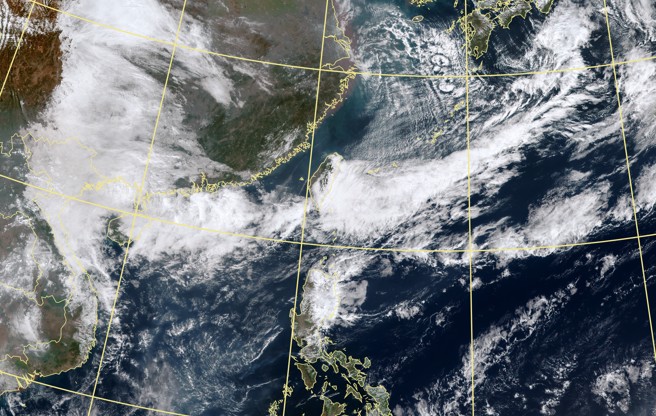 今天入夜到明天上午是这波冷空气最强的时间，可能达寒流等级，12县市低温下探10度以下。（中央气象署提供）
