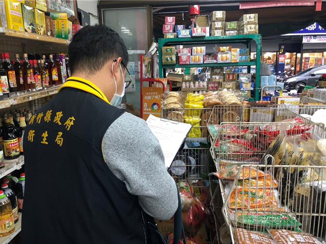 新竹縣衛生局通報全縣295家醫療機構、132所國中小與公私立幼兒園營養午餐全面禁用辣椒粉、咖哩粉和胡椒粉。（新竹縣府提供／邱立雅竹縣傳真）